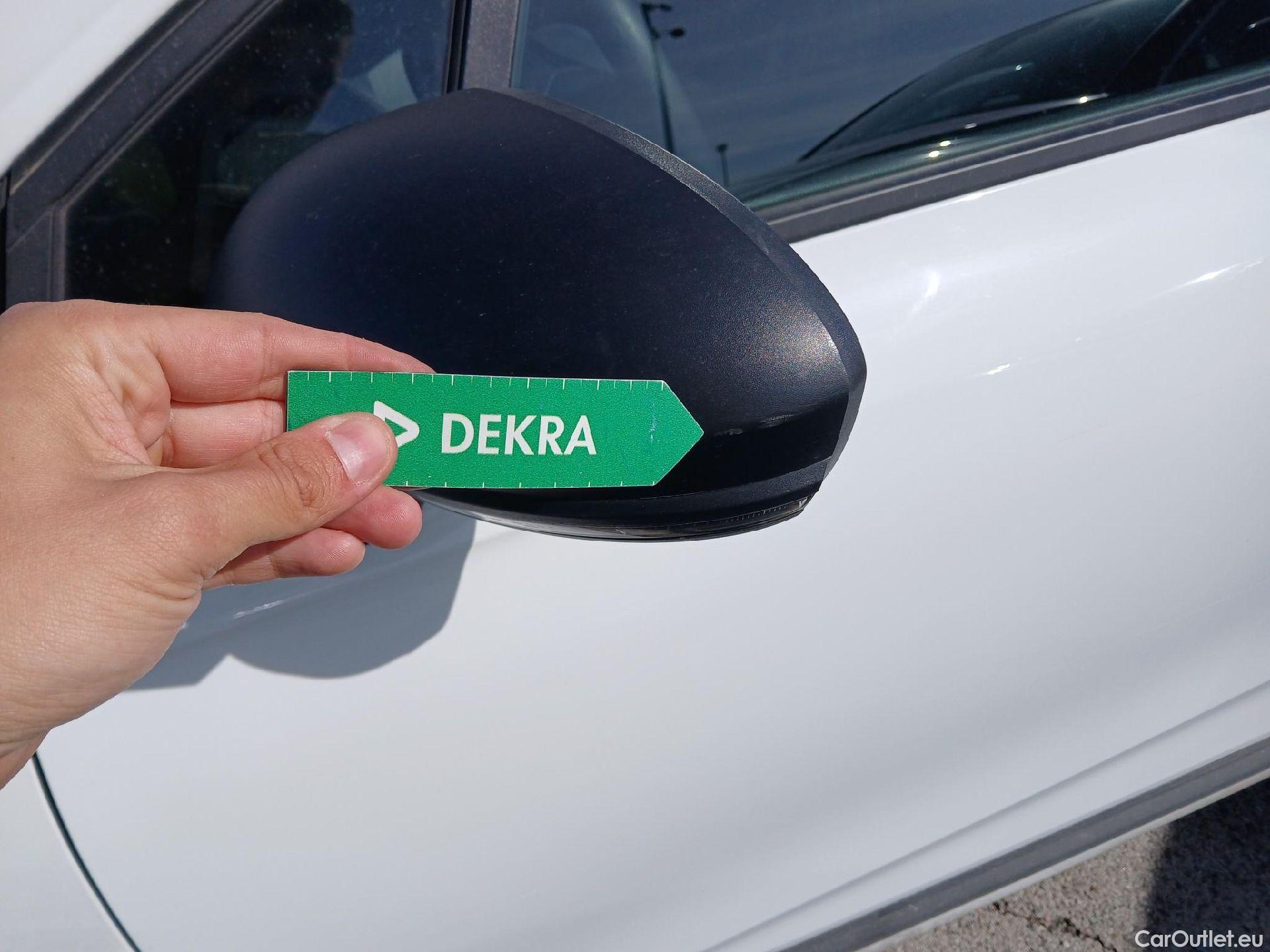  Renault  Clio RENAULT  / 2019 / 5P / berlina con portón Business Blue dCi 74kW (100CV) #15