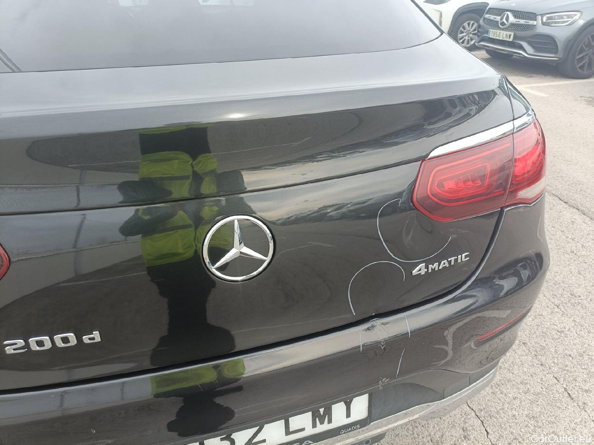  Mercedes  G-Klasee MERCEDES-BENZ GLC Coupé / 2019 / 5P / coupé GLC 200 d 4MATIC #17