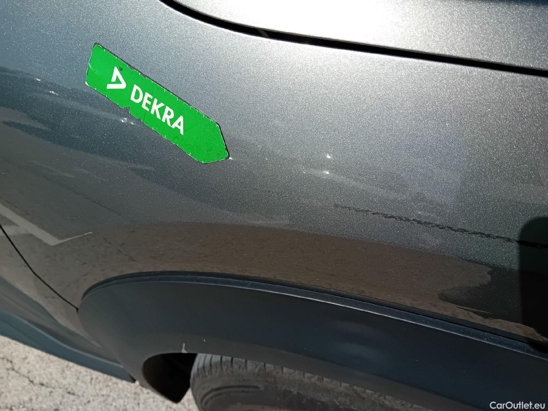  Nissan  Juke NISSAN  / 2019 / 5P / crossover DIG-T 84 kW (114 CV) DCT 7 V N-Connecta (AC2) #18