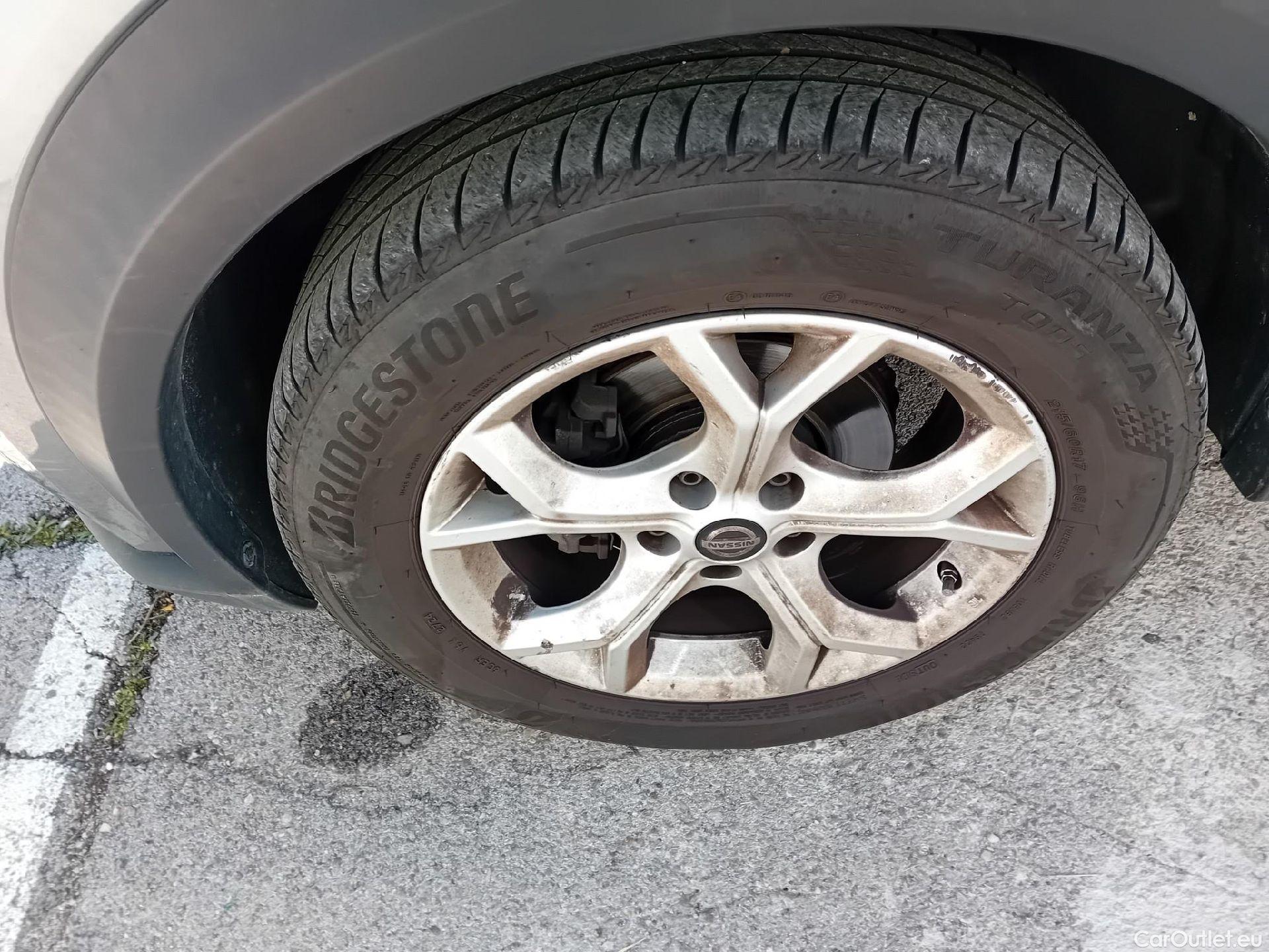  Nissan  Juke NISSAN  / 2019 / 5P / crossover DIG-T 84 kW (114 CV) DCT 7 V N-Connecta (AC2) #4