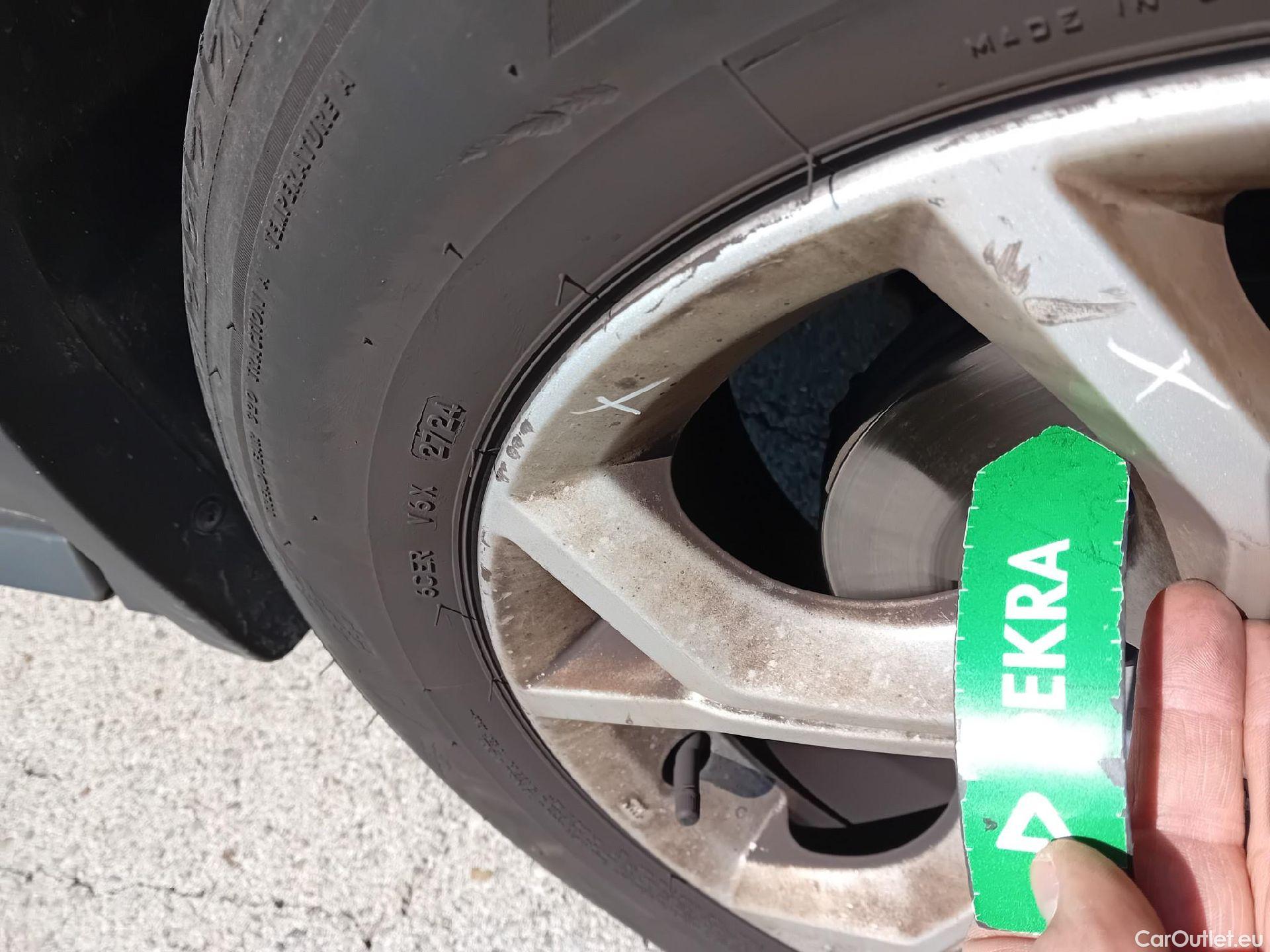  Nissan  Juke NISSAN  / 2019 / 5P / crossover DIG-T 84 kW (114 CV) DCT 7 V N-Connecta (AC2) #20