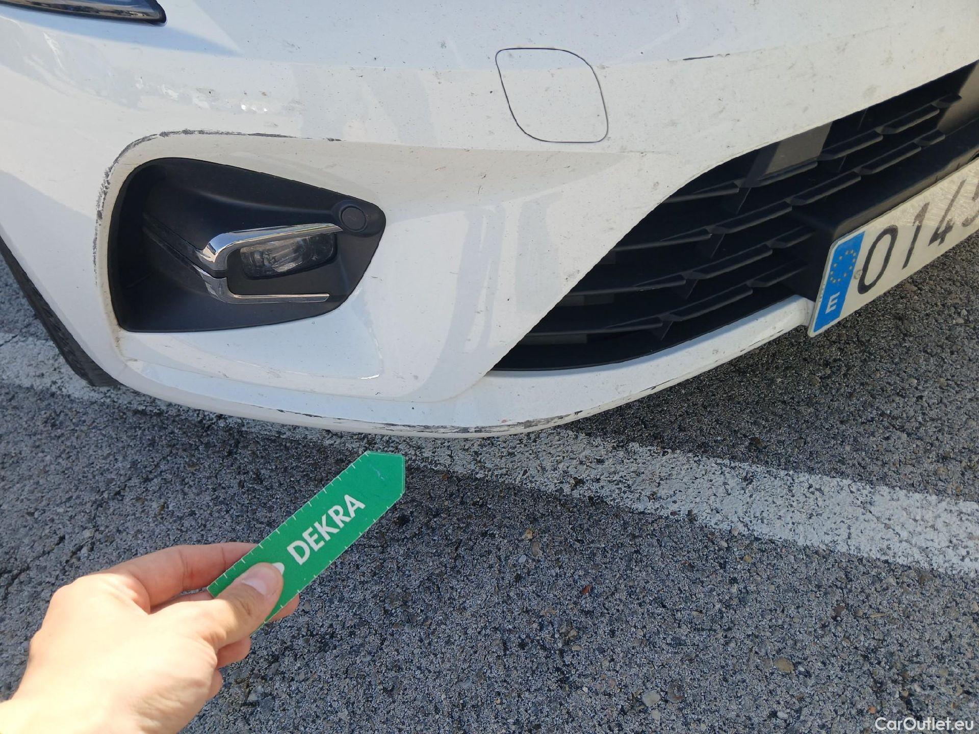  Renault  Clio RENAULT  / 2019 / 5P / berlina con portón Business Blue dCi 74kW (100CV) #9