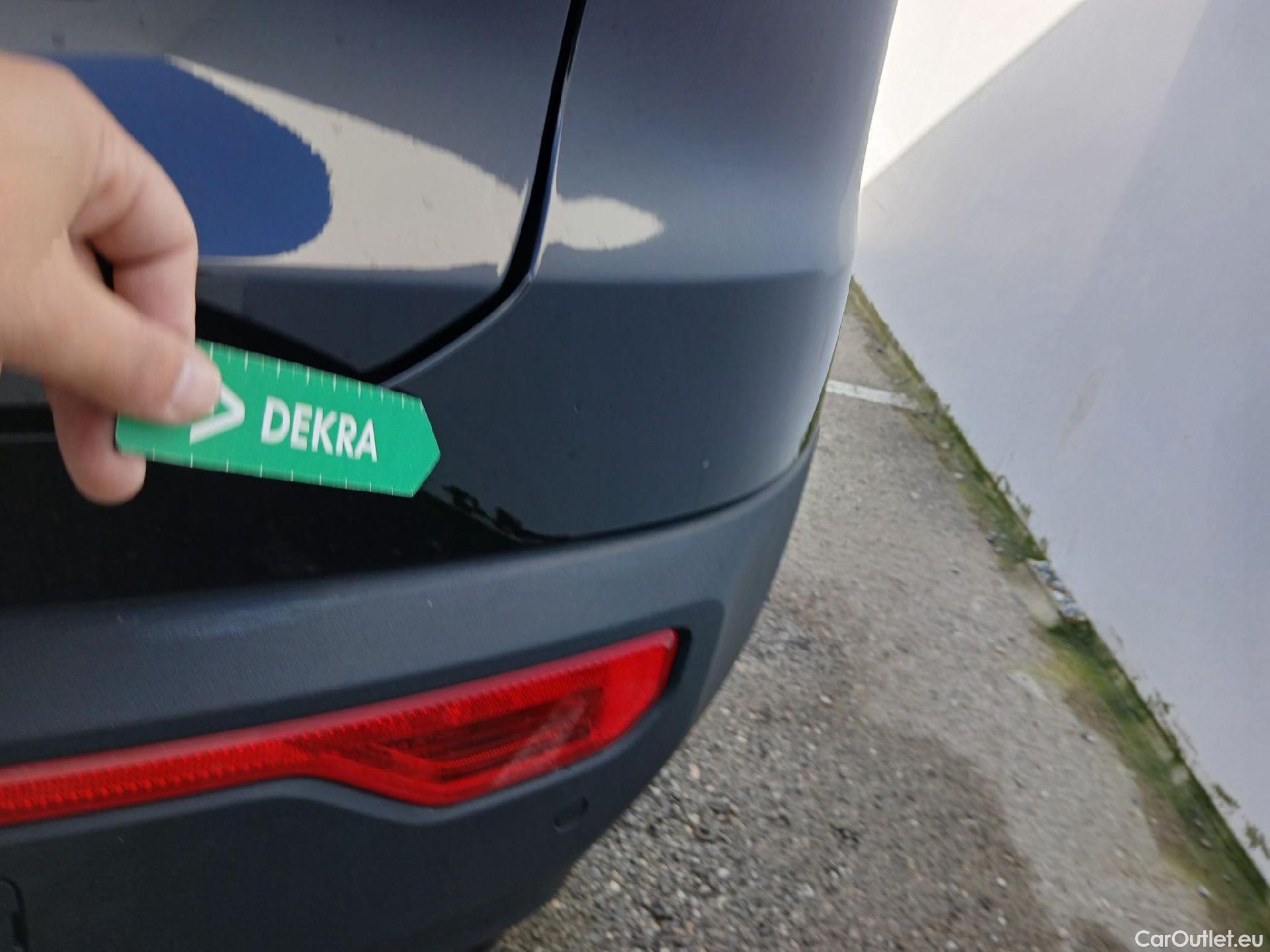  Volvo  XC 40 VOLVO XC40 / 2017 / 5P / todoterreno 1.5 T4 Twin Recharge R-Design Exp Auto #27