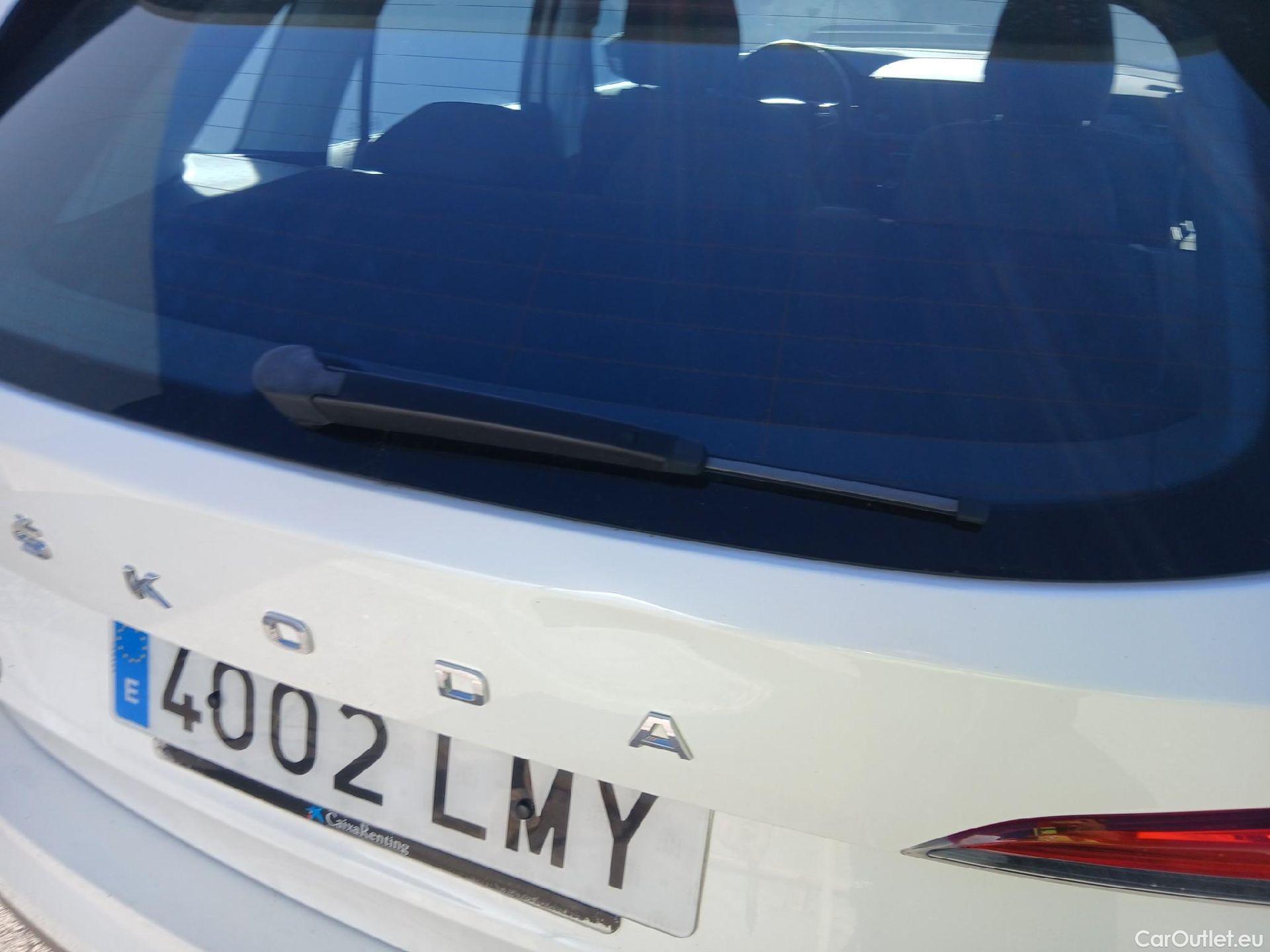  Skoda  KAMIQ SKODA  1.0 TSI 81kW (110CV) DSG Ambition #18