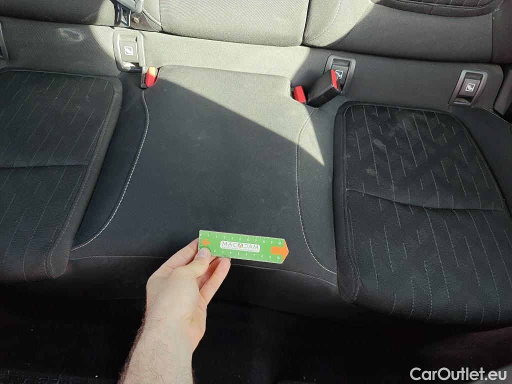  Renault  Megane RENAULT Mégane / 2015 / 5P / berlina con portón Limited Blue dCi 85 kW (115CV) #51