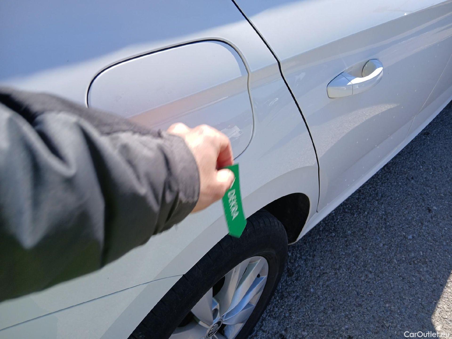  Skoda  KAMIQ SKODA  1.0 TSI 81kW (110CV) DSG Ambition #19