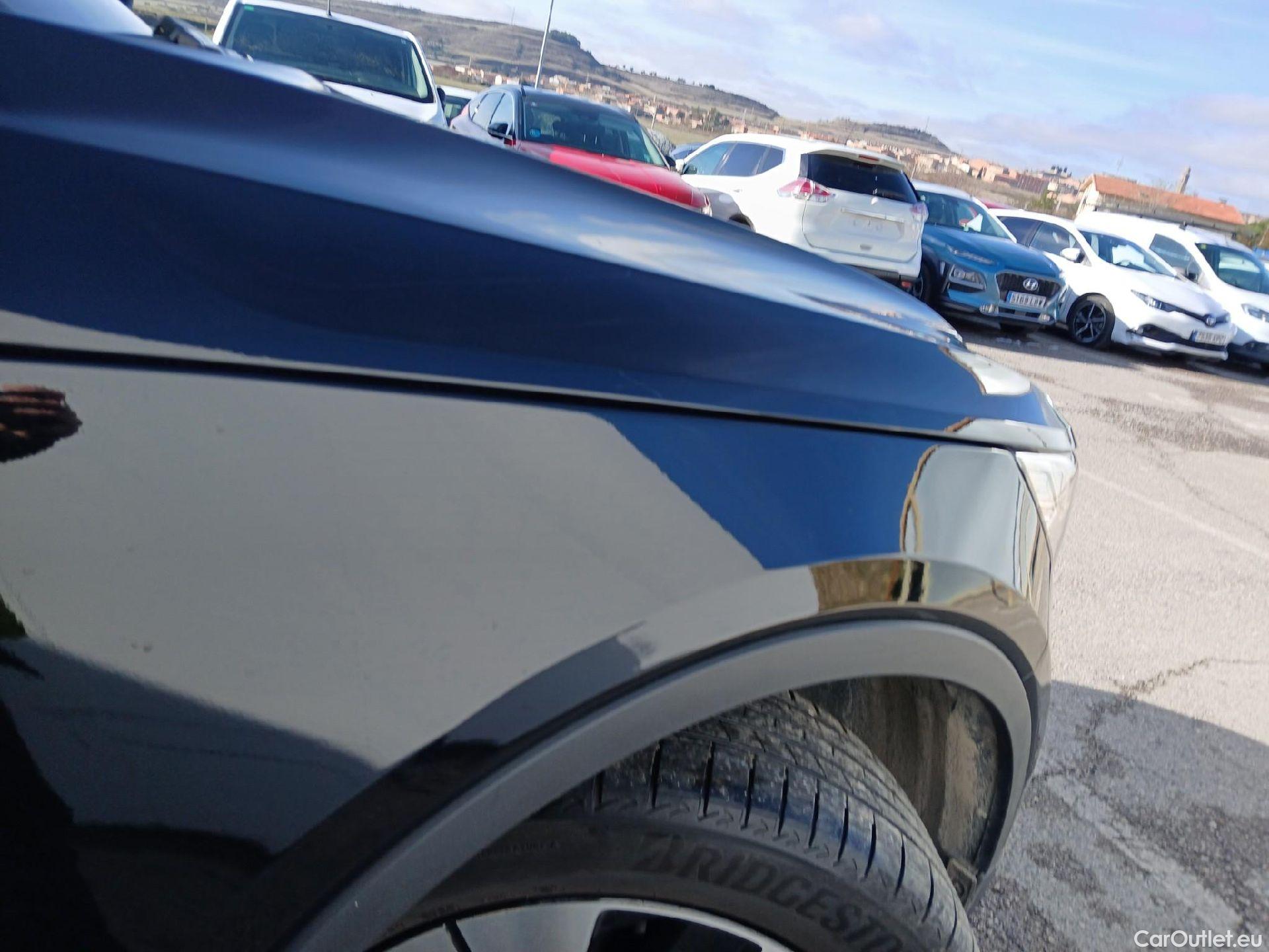  Volvo  XC 40 VOLVO XC40 / 2017 / 5P / todoterreno 1.5 T4 Twin Recharge R-Design Exp Auto #36