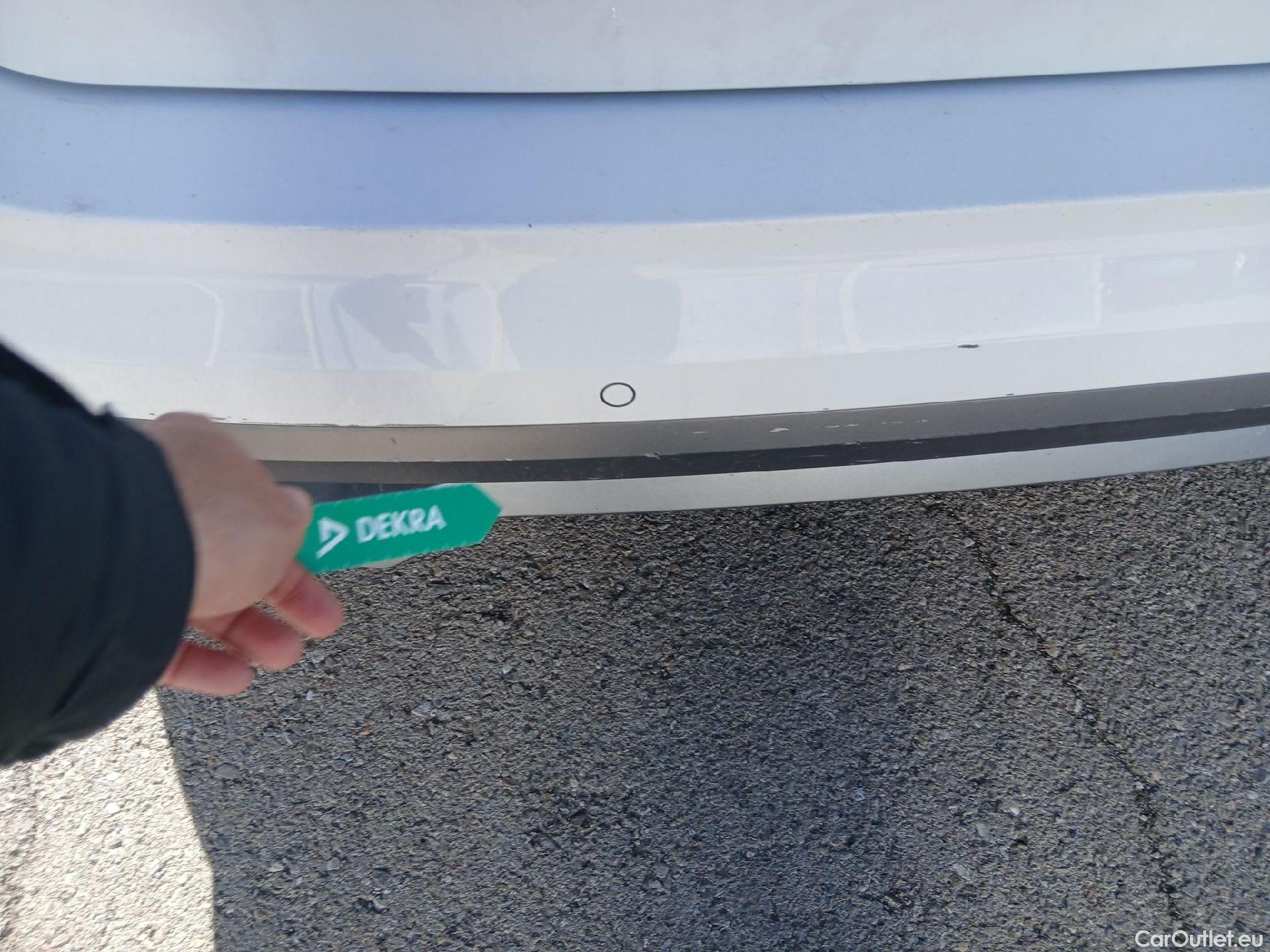  Skoda  KAMIQ SKODA  1.0 TSI 81kW (110CV) DSG Ambition #15