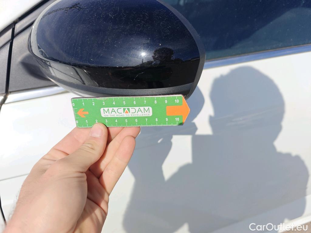  Renault  Megane RENAULT Mégane / 2015 / 5P / berlina con portón Limited Blue dCi 85 kW (115CV) #46