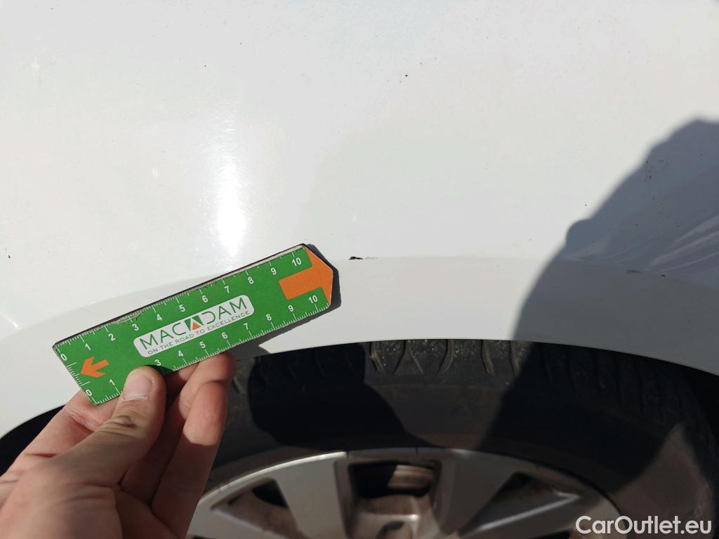  Renault  Megane RENAULT Mégane / 2015 / 5P / berlina con portón Limited Blue dCi 85 kW (115CV) #42