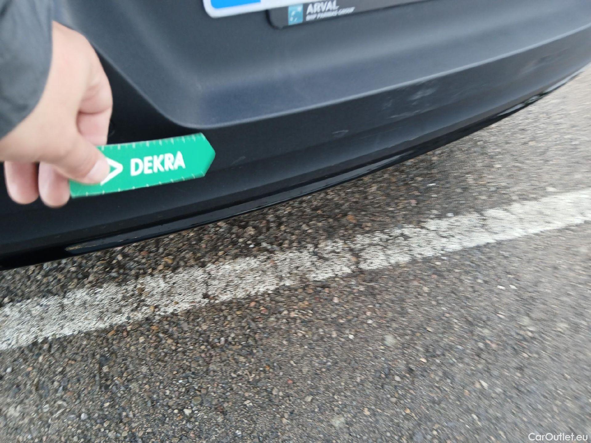  Volvo  XC 40 VOLVO XC40 / 2017 / 5P / todoterreno 1.5 T4 Twin Recharge R-Design Exp Auto #25