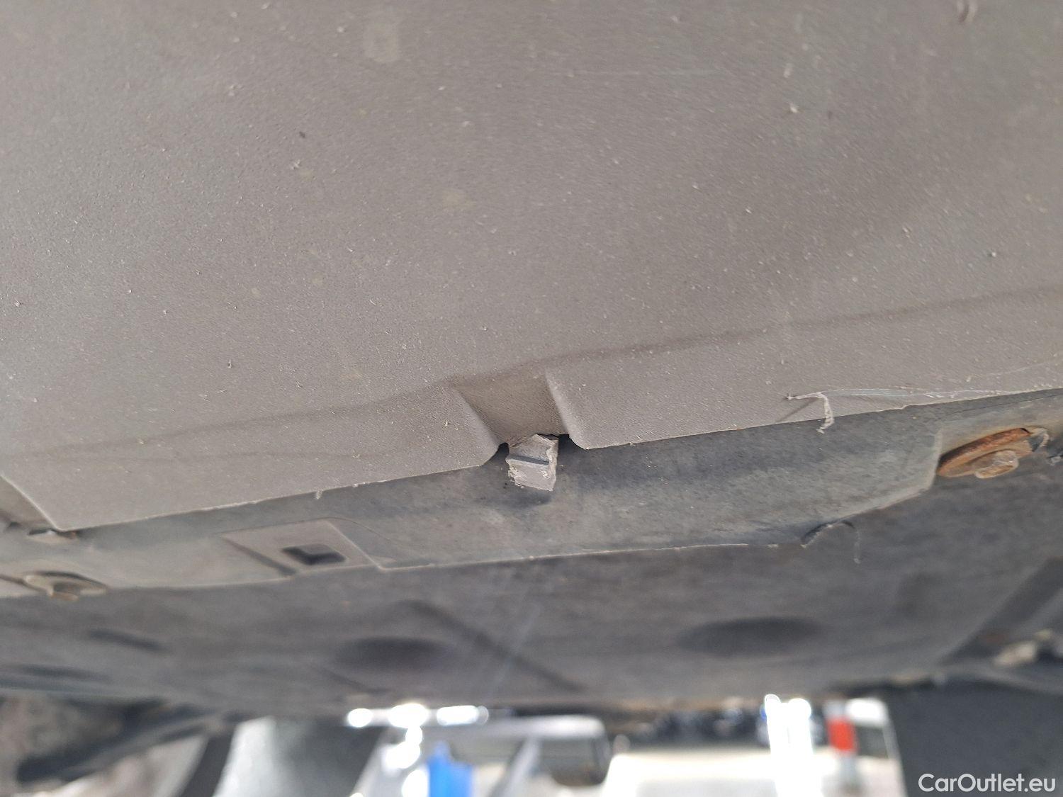  Bmw  X1 BMW,  FL'19, BMW  sDrive16dA (85 kW) 5d #6