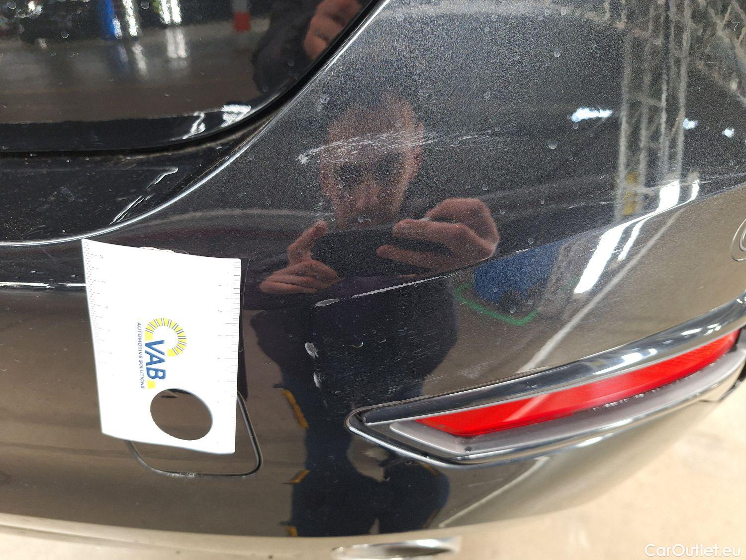  Bmw  Serie 3 BMW, 3-serie Touring '18, BMW 3 Reeks Touring 318dA (110 kW) 5d #18