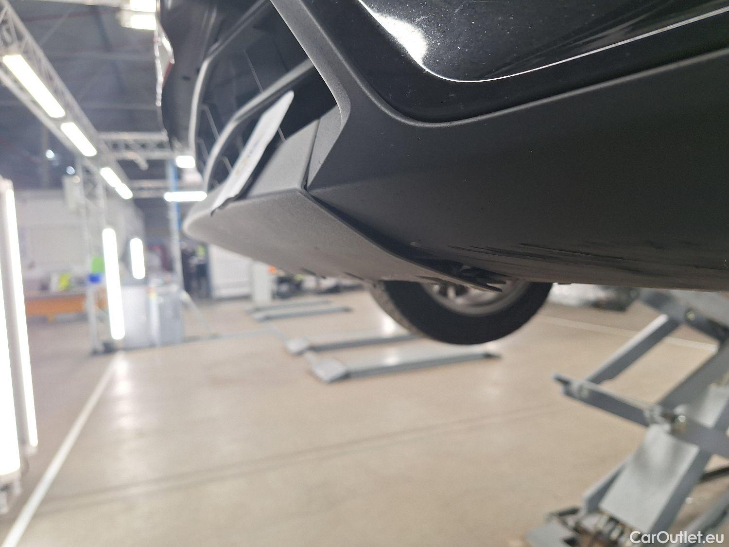  Bmw  X1 BMW,  FL'19, BMW  sDrive16dA (85 kW) 5d #4