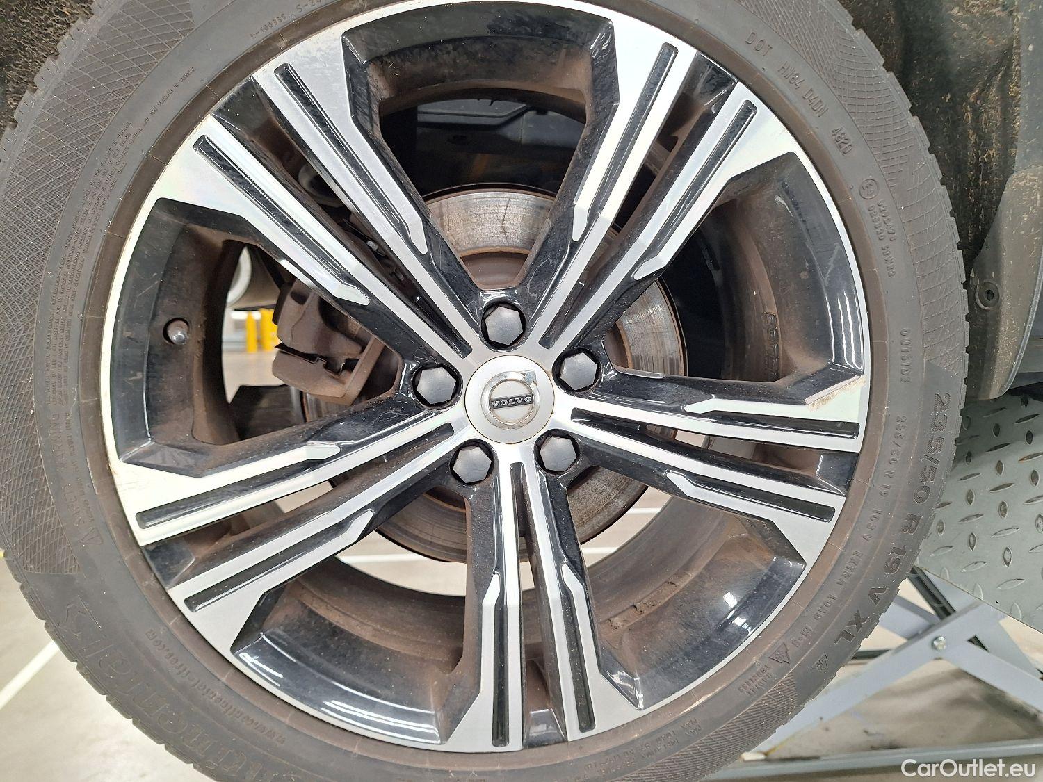  Volvo  XC 40 Volvo, XC40 '17, Volvo XC40 T5 Recharge Geartronic Inscription 5d #3