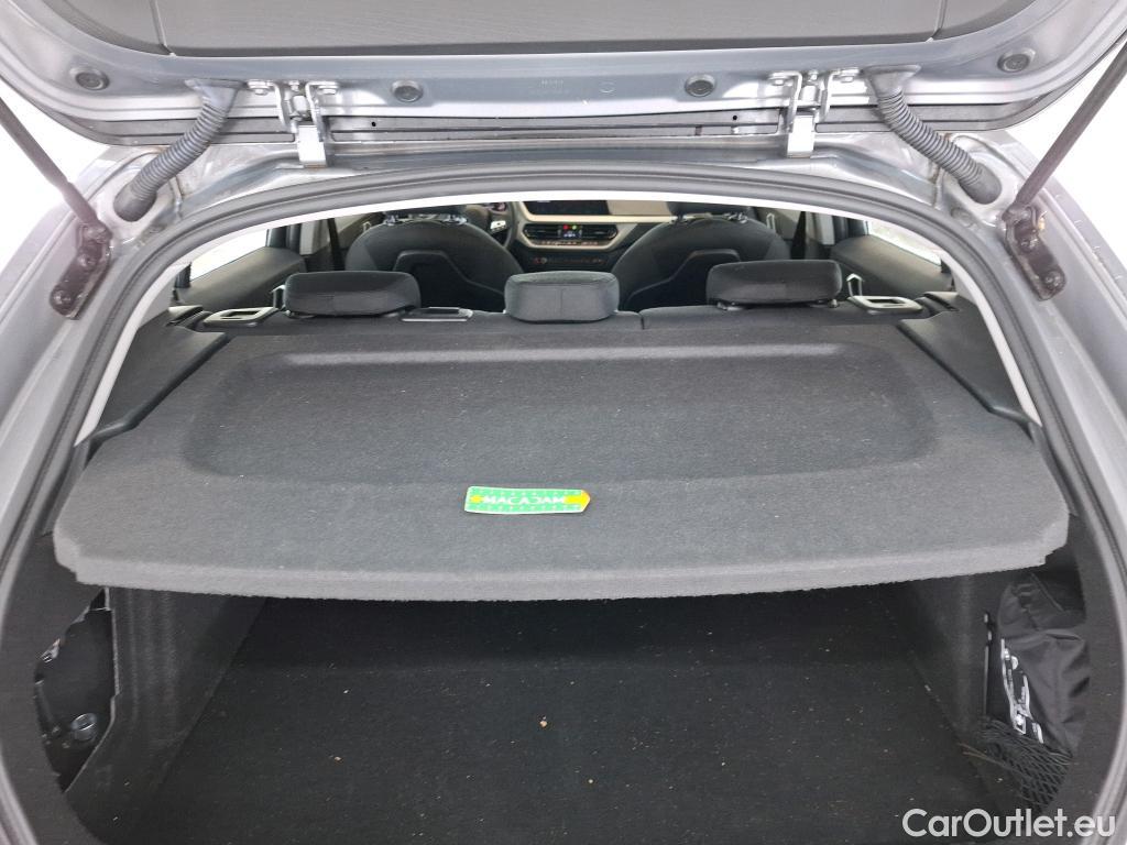  Bmw  Serie 1 Série 1 / 2019 / 5P / Berline 116i DKG7 Business Design / Pare-brise à remplacer #10