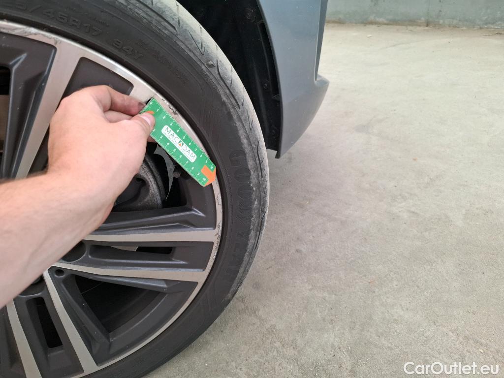  Bmw  Serie 1 1 Berline 116 d Business Design 1.5 115CV BVA7 E6d #29