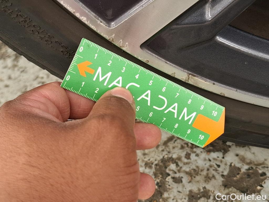  Bmw  Serie 1 BMW Série 1  2019  5P  Berline 116i DKG7 Business Design #23