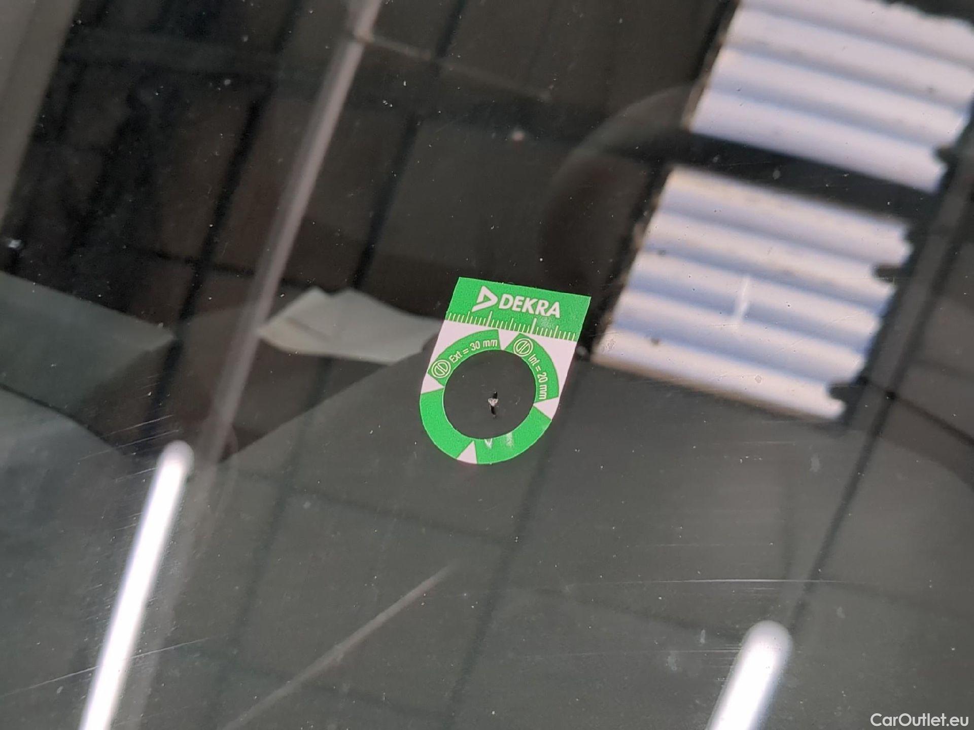  Citroen  C4  Berline Feel 1.2 PureTech 130CV BVA8 E6d #10