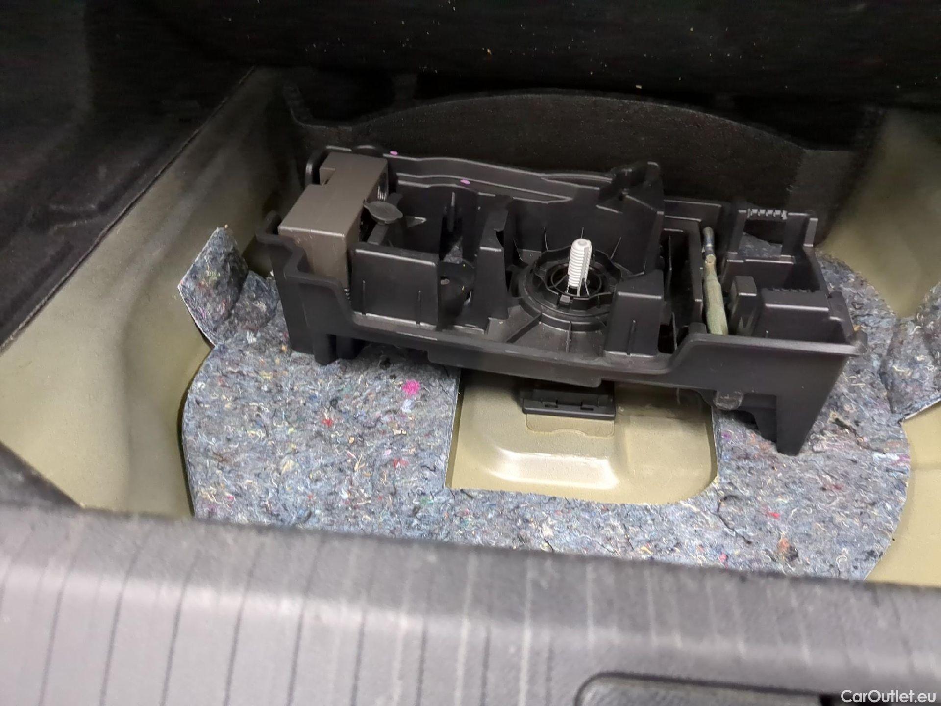  Citroen  C4  X Feel Pack 1.2 PureTech 130CV BVA8 6E #1