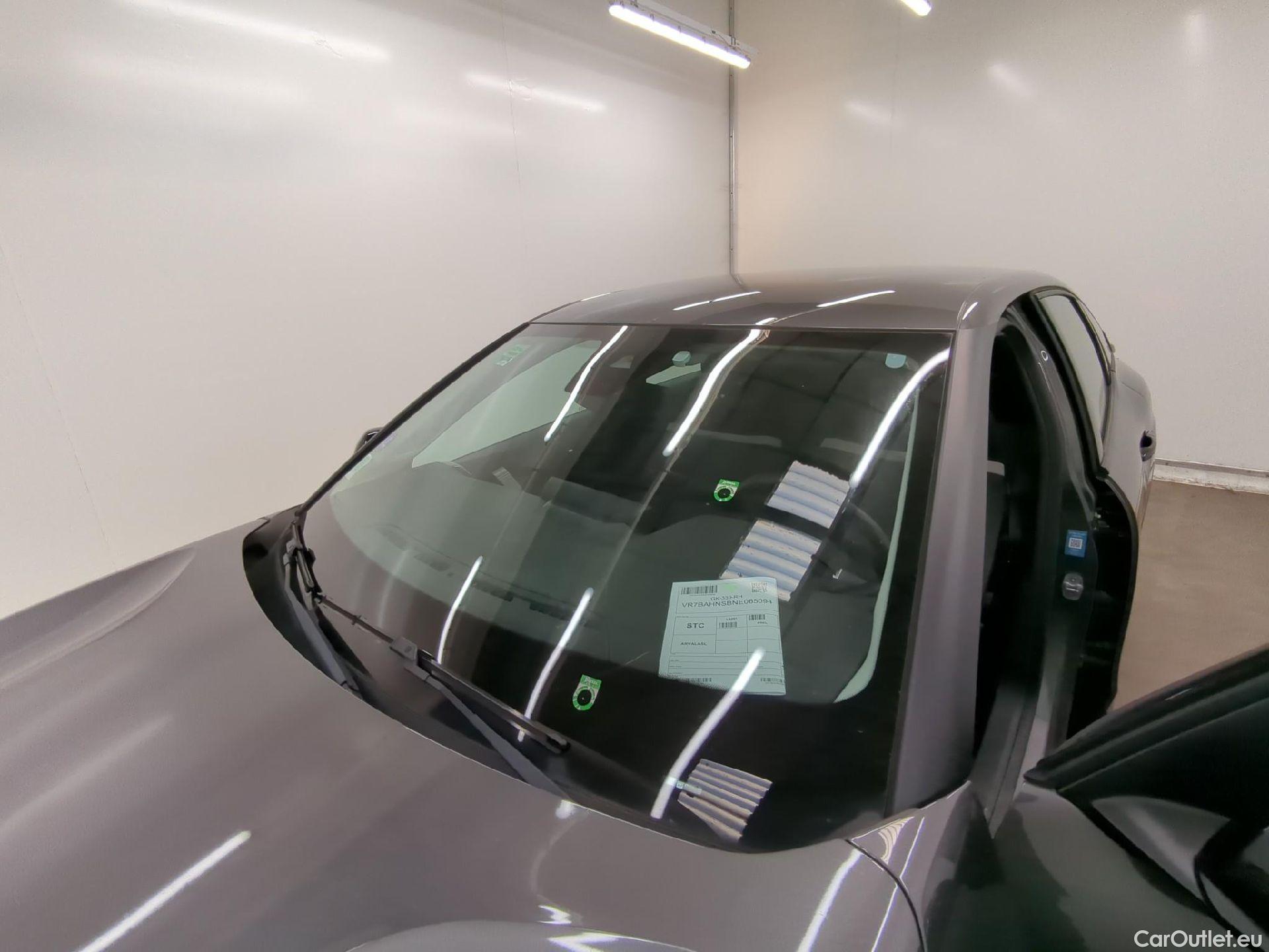  Citroen  C4  Berline Feel 1.2 PureTech 130CV BVA8 E6d #11