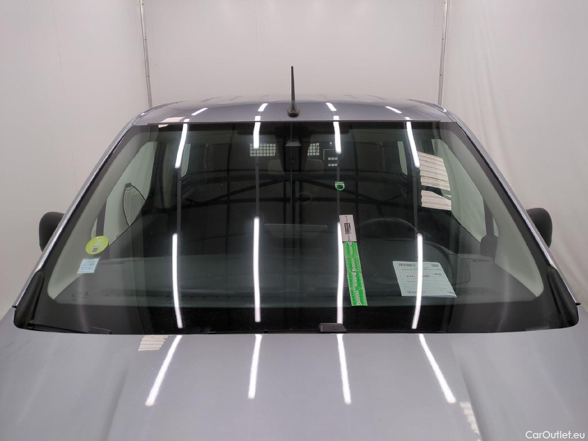  Citroen  Berlingo  Fourgon Control XL/L2 Double Cabine VarioSpace 1.5 BlueHDi 100CV BVM5 E6dT #1