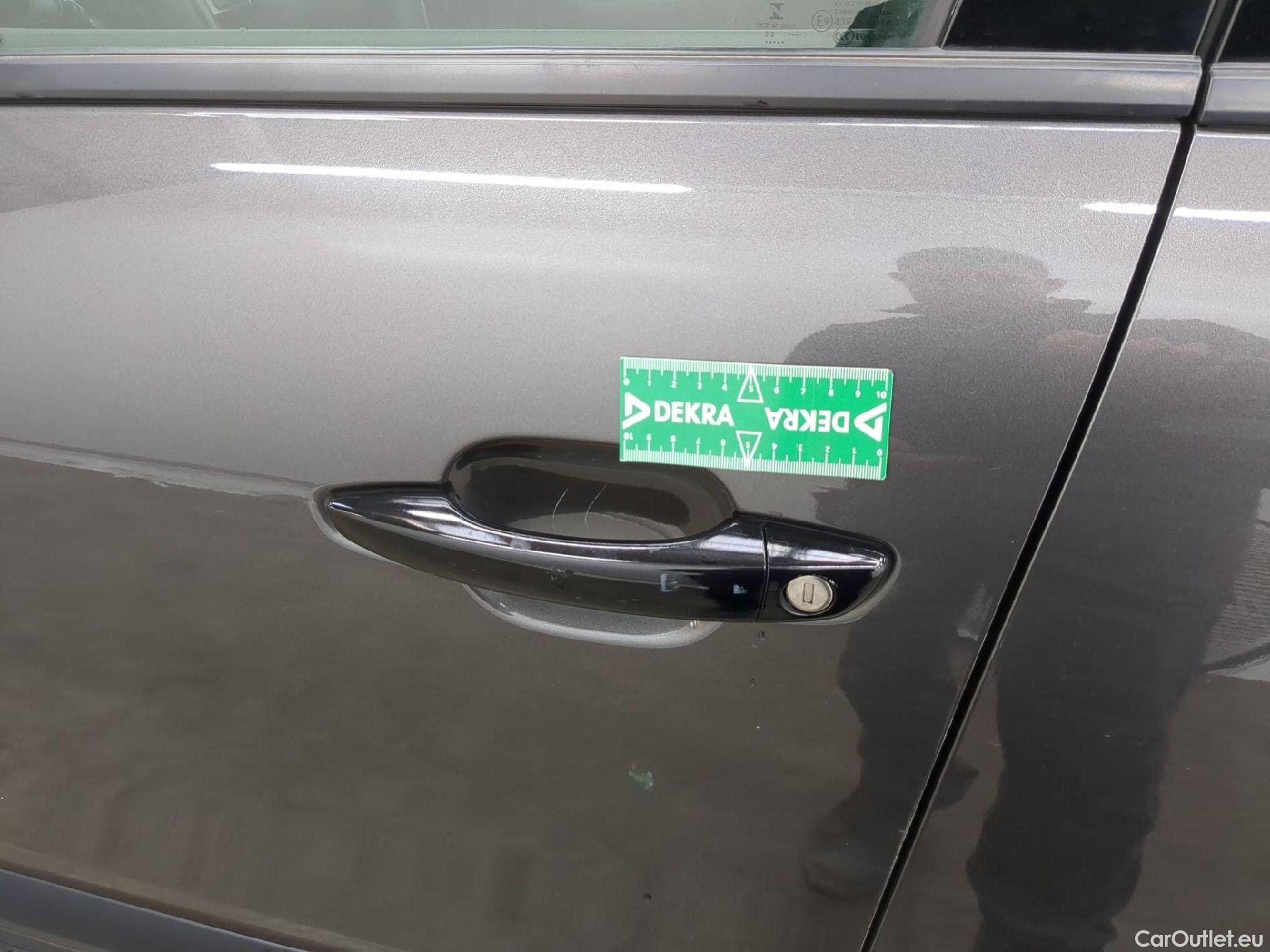  Citroen  C4  Berline Feel 1.2 PureTech 130CV BVA8 E6d #6