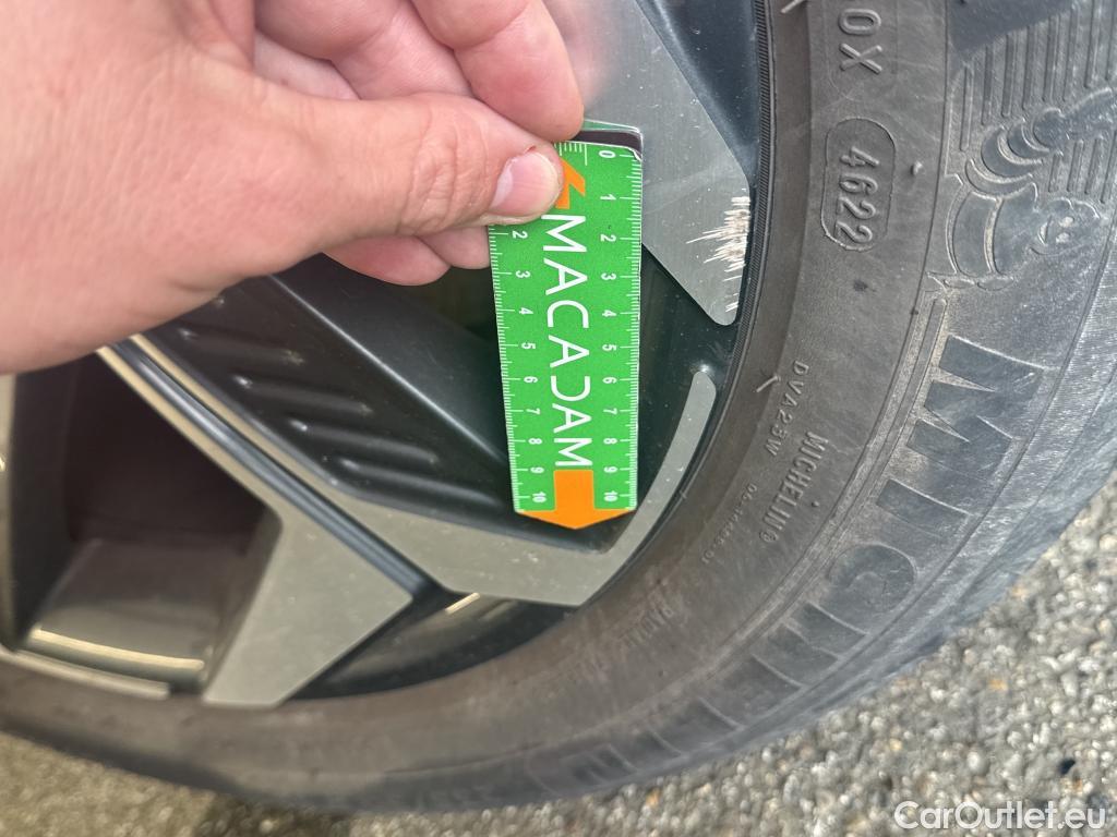  Hyundai  Tucson HYUNDAI  / 2020 / 5P / SUV 1.6 PHEV 265 HTRAC CREATIVE 4WD AUTO #24