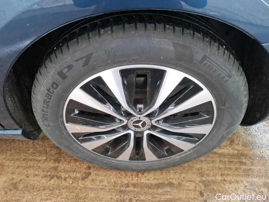  Mercedes  A-Klasse MERCEDES-BENZ Classe A Berline / 2018 / 4P / Berline A 180 Business Line 7G-DCT #23