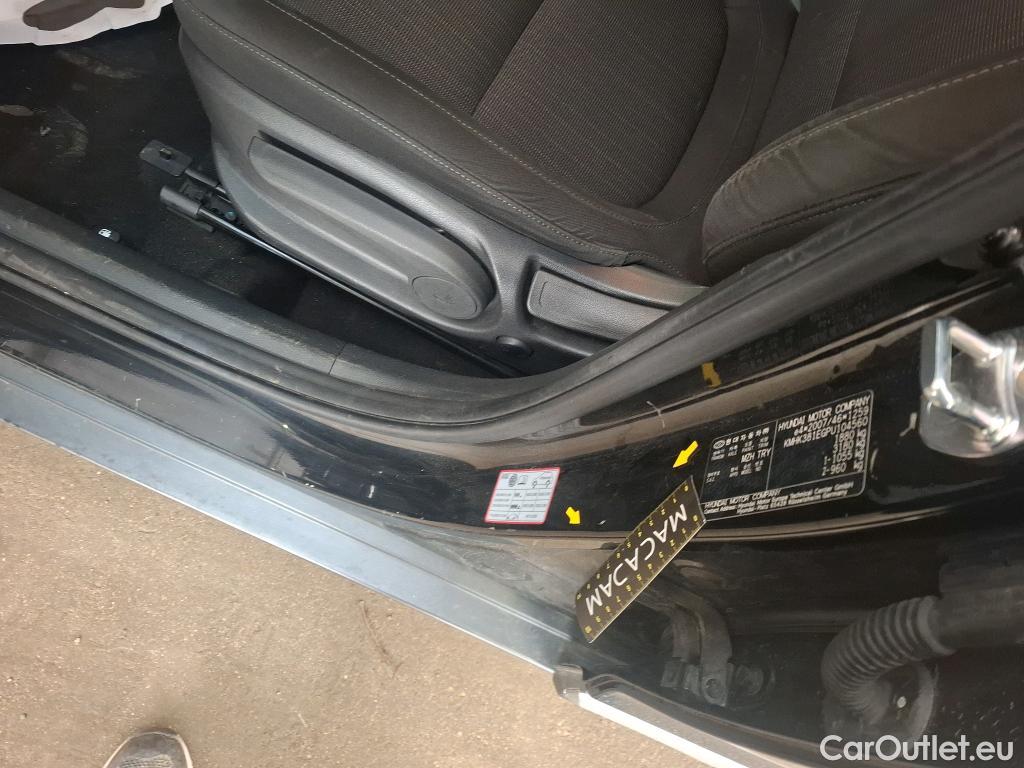  Hyundai  Konna Kona Creative Hybrid 2WD 1.6 GDI 140CV BVA6 E6d #42