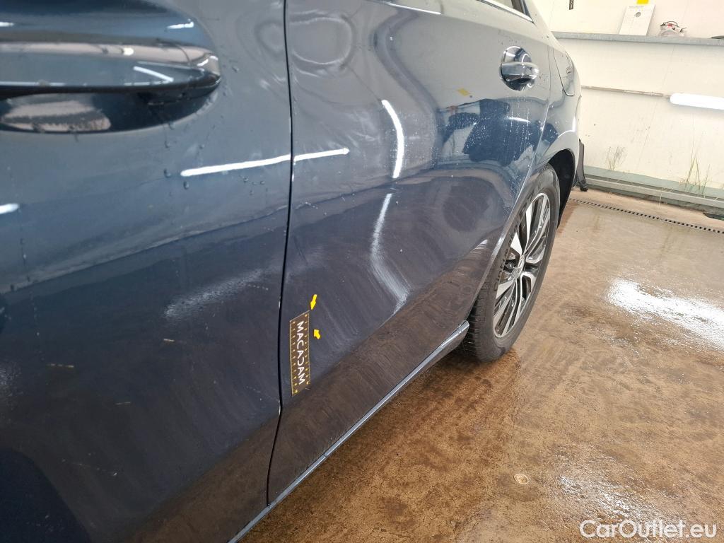  Mercedes  A-Klasse MERCEDES-BENZ Classe A Berline / 2018 / 4P / Berline A 180 Business Line 7G-DCT #26