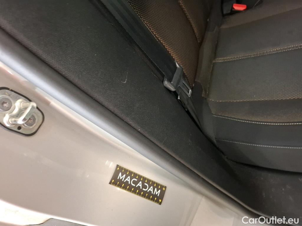  DS  DS7 DS DS 7 Crossback / 2017 / 5P / SUV E-TENSE 225 Business #27