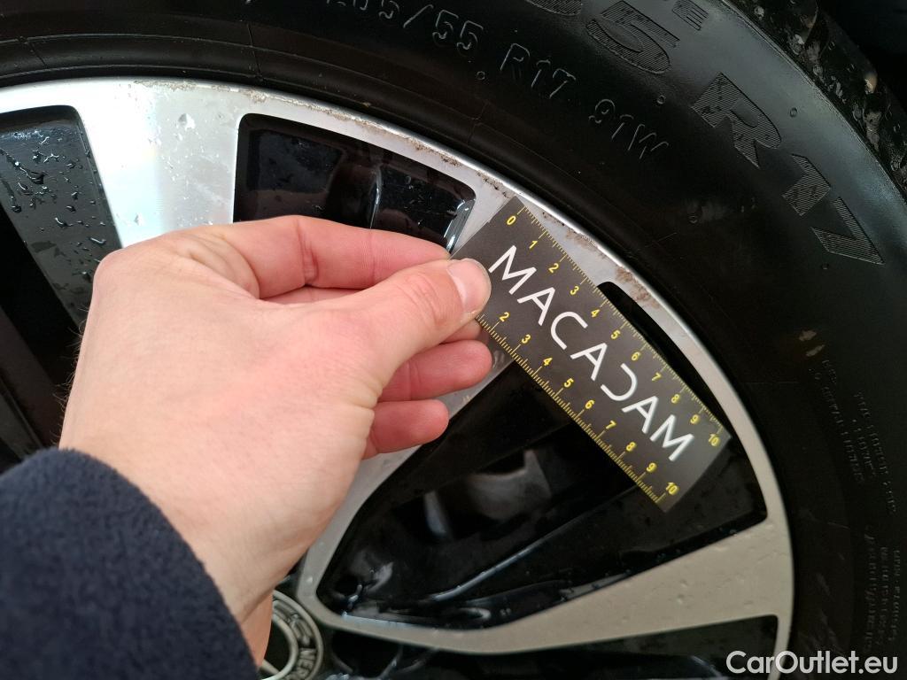  Mercedes  A-Klasse MERCEDES-BENZ Classe A Berline / 2018 / 4P / Berline A 180 Business Line 7G-DCT #6