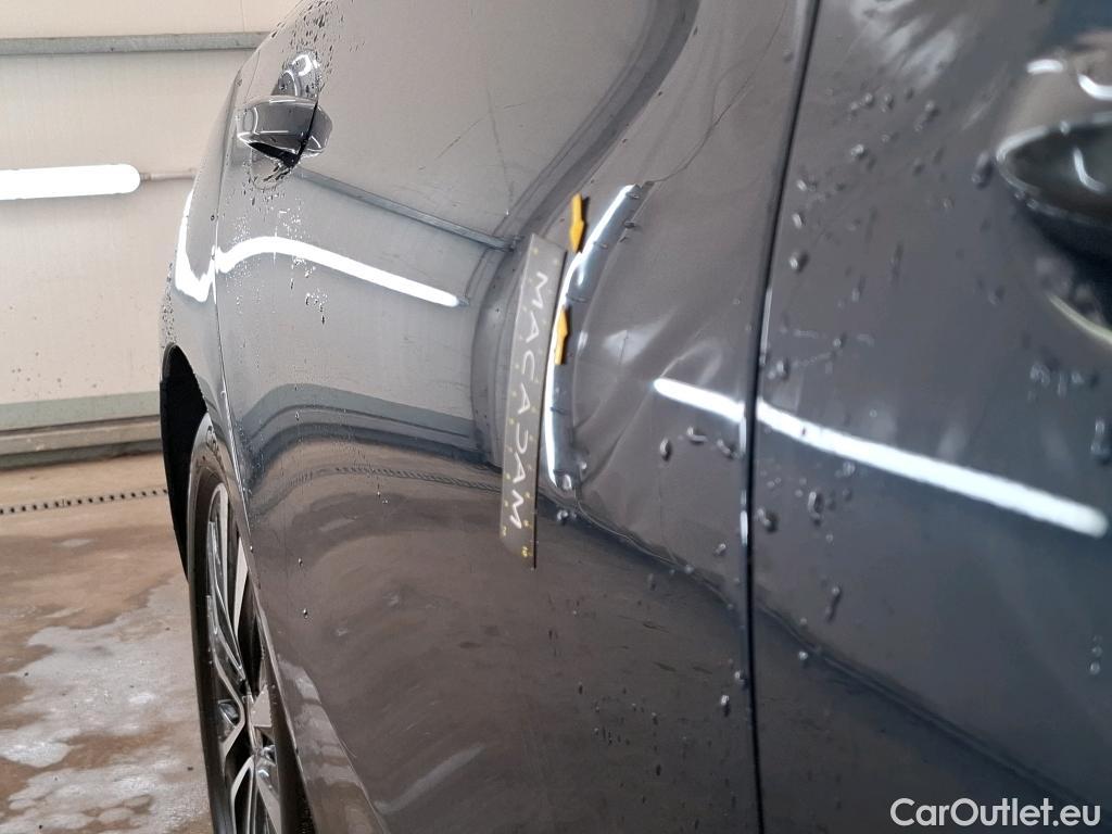  Mercedes  A-Klasse MERCEDES-BENZ Classe A Berline / 2018 / 4P / Berline A 180 Business Line 7G-DCT #29