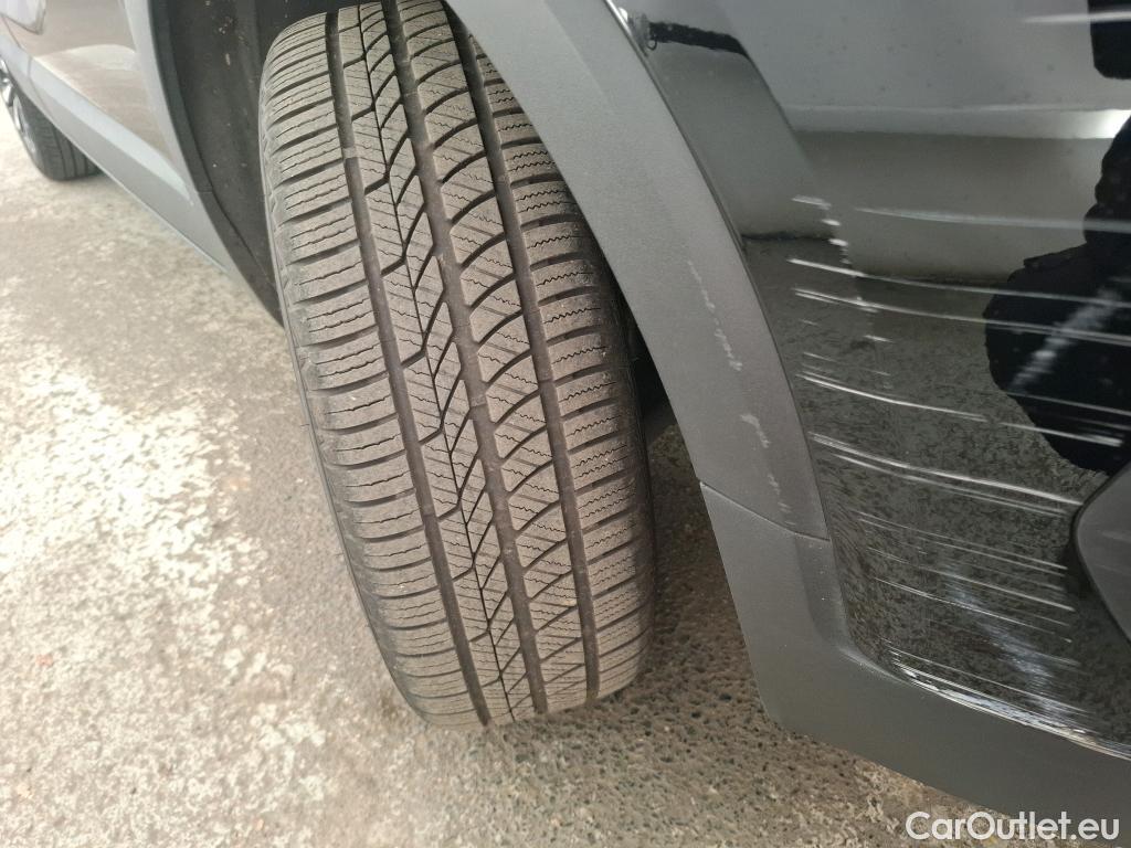  Opel  Crossland  X Business Elegance 1.2 Turbo 130CV BVA6 E6d #23