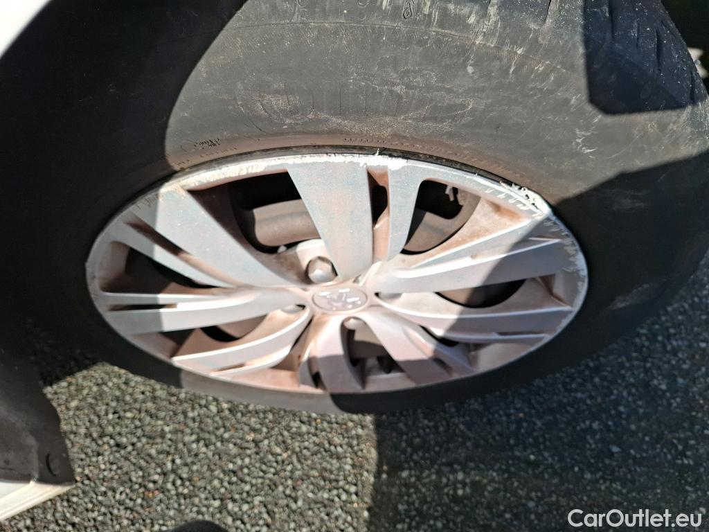  Peugeot  208  Active 1.2 PureTech 80CV BVM5 E6 #5