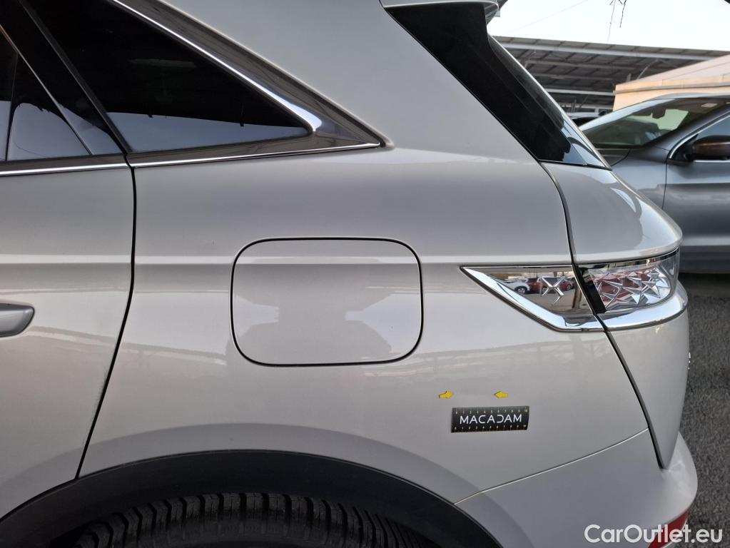  DS  DS7 DS DS 7 Crossback / 2017 / 5P / SUV E-TENSE 225 Business #1