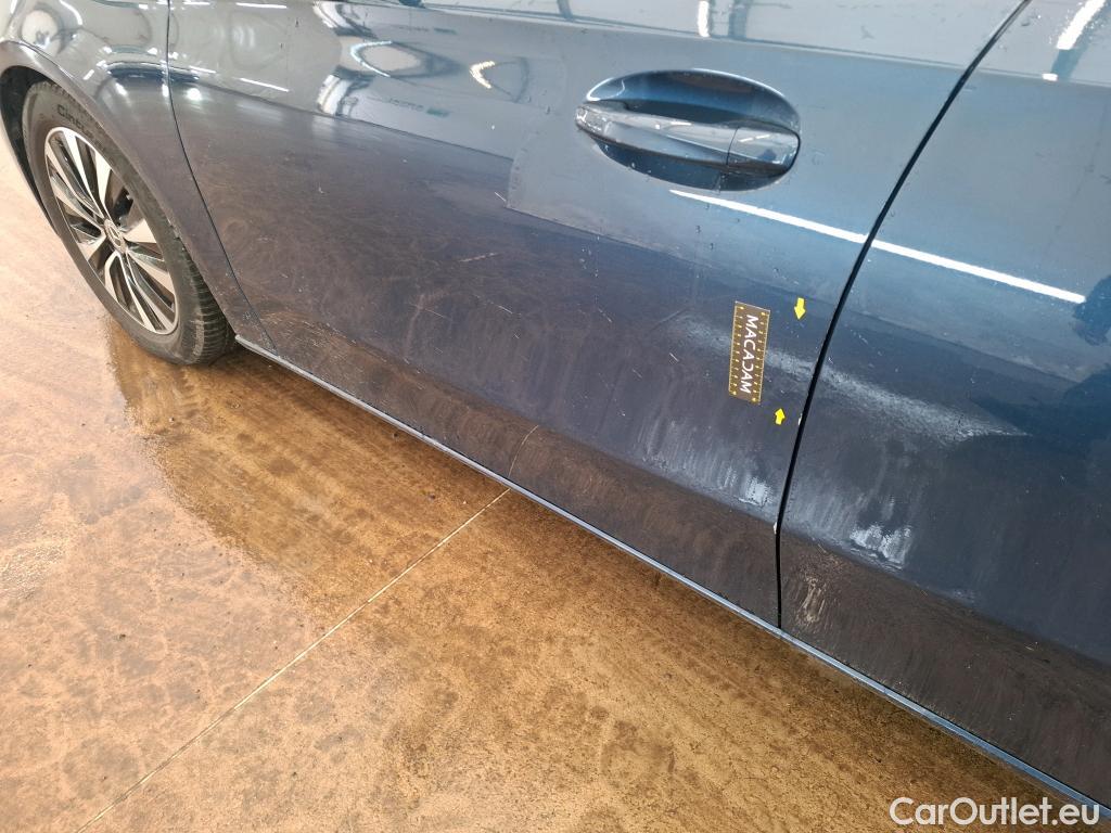  Mercedes  A-Klasse MERCEDES-BENZ Classe A Berline / 2018 / 4P / Berline A 180 Business Line 7G-DCT #1