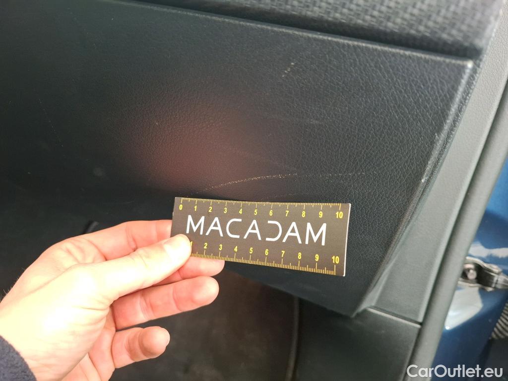  Mercedes  A-Klasse MERCEDES-BENZ Classe A Berline / 2018 / 4P / Berline A 180 Business Line 7G-DCT #14