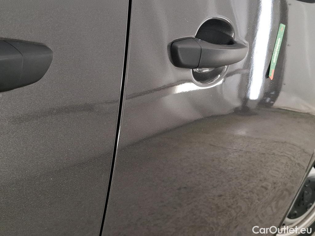  Peugeot  Expert  Combi Standard 1.5 HDi 120CV BVM6 E6d #13