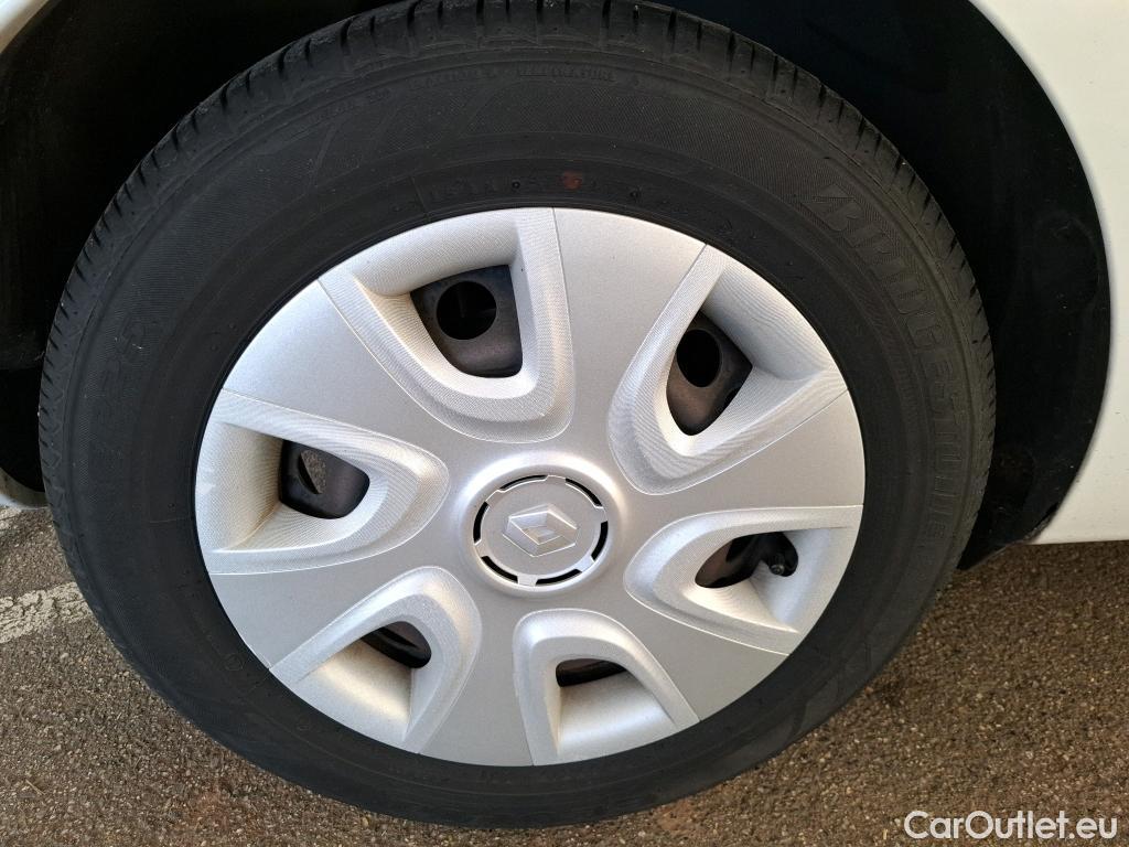  Renault  Clio  IV Air 1.5 dCi 75CV BVM5 E6 #38