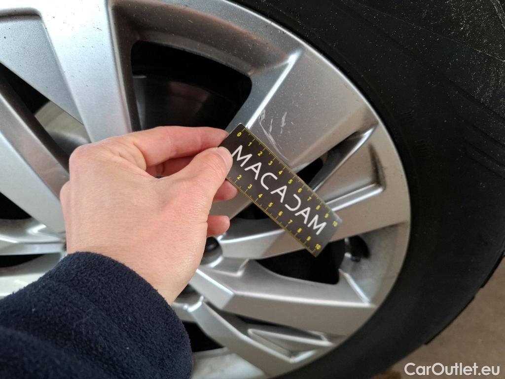  Peugeot  3008  Active Business 1.5 HDi 130CV BVA8 E6d #57