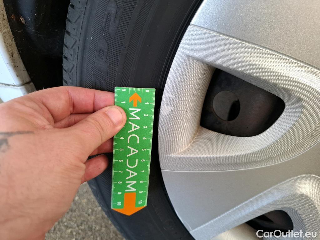  Renault  Clio  IV Air 1.5 dCi 75CV BVM5 E6 #39