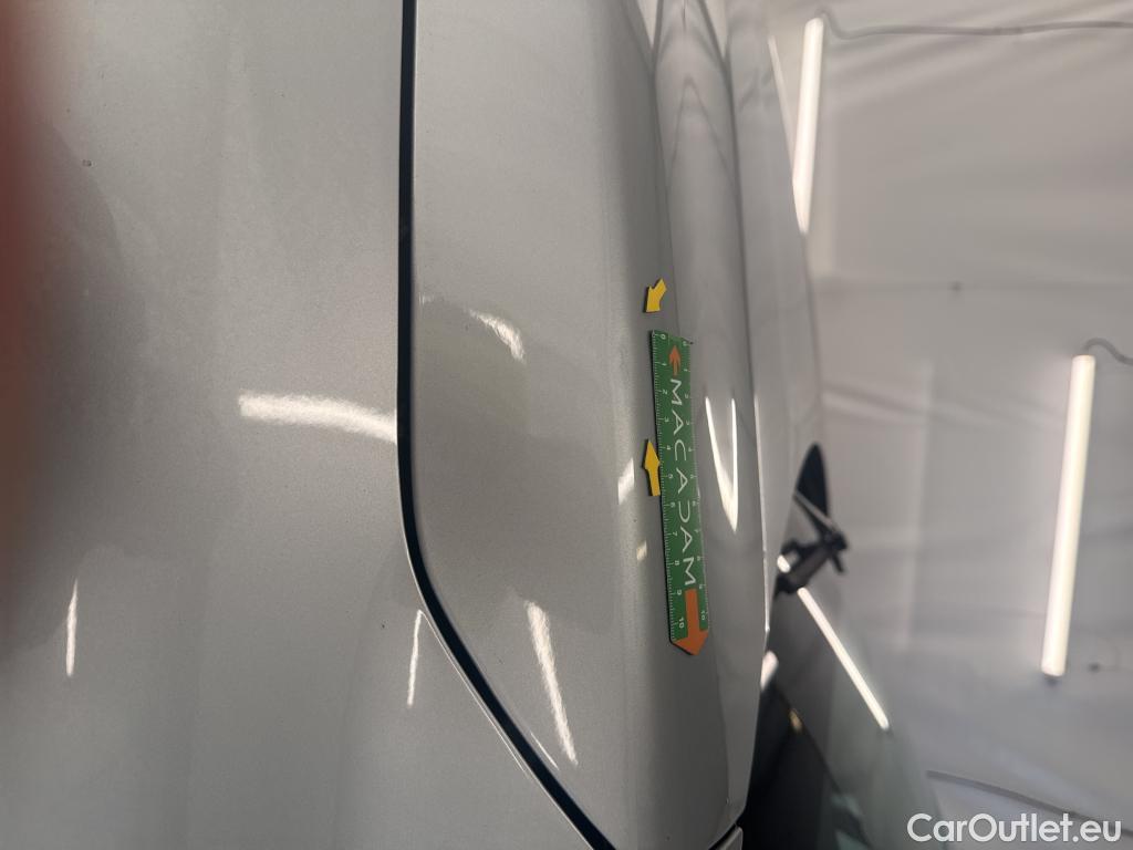  Renault  Captur  II Techno 1.6 E-TECH Hybrid 145CV BVA6 E6d #24