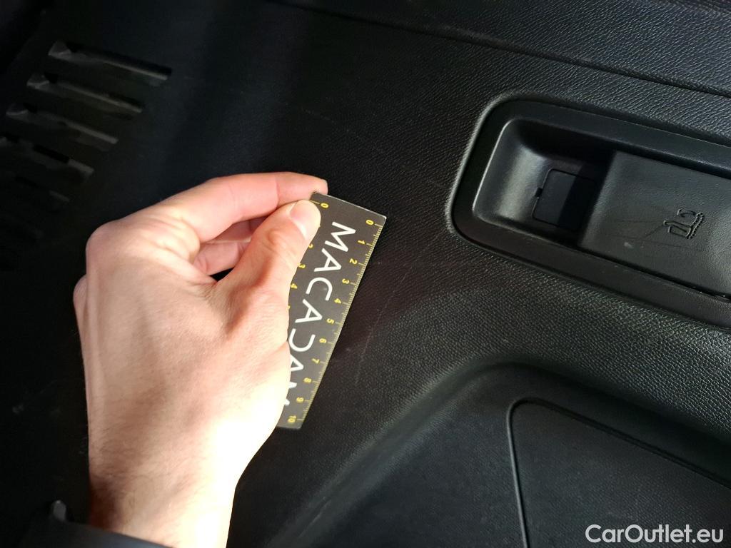  Peugeot  3008  Active Business 1.5 HDi 130CV BVA8 E6d #28