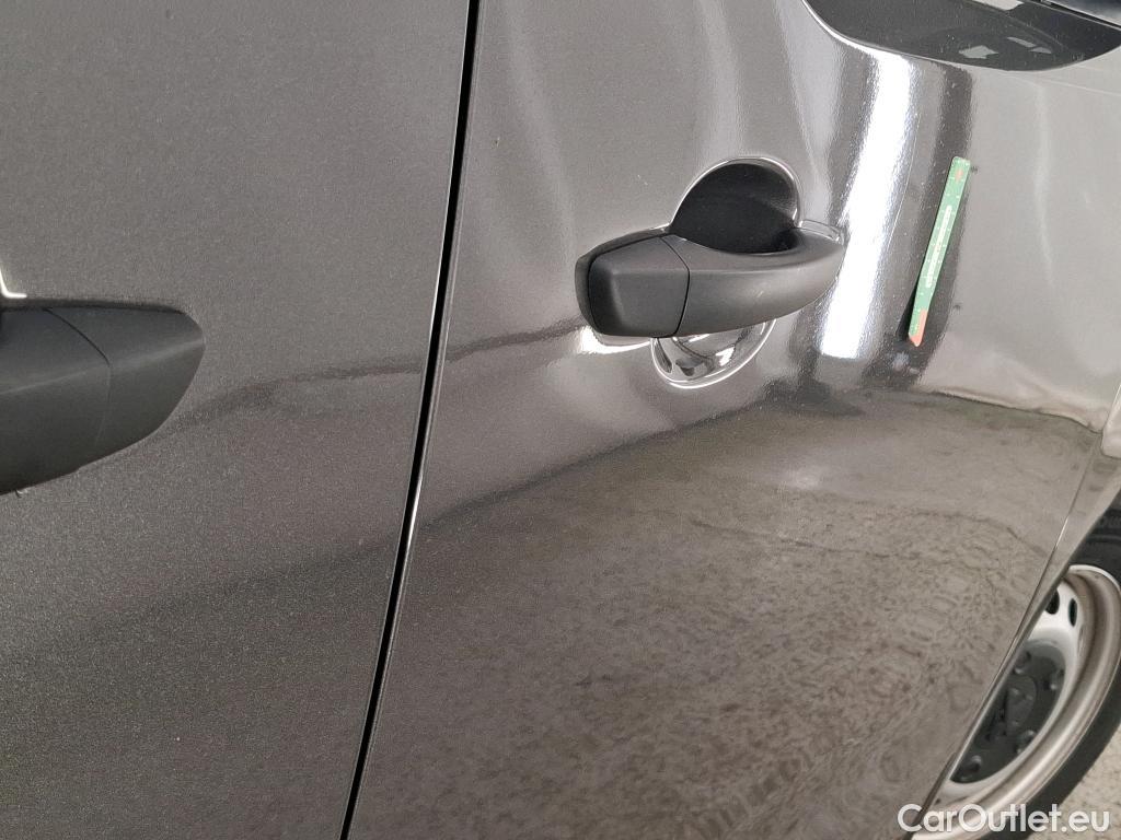  Peugeot  Expert  Combi Standard 1.5 HDi 120CV BVM6 E6d #12