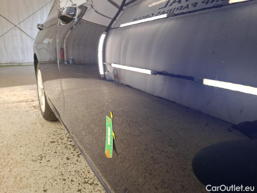  Volkswagen  Golf  VOLKSWAGEN / 2020 / 5P / Berline 1.0 eTSI OPF 110 DSG7 Life Business #13