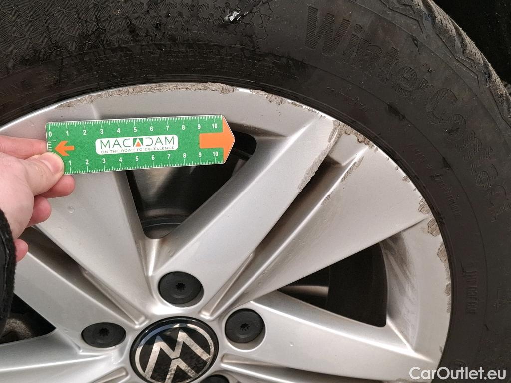  Volkswagen  Golf  VOLKSWAGEN / 2020 / 5P / Berline 1.0 eTSI OPF 110 DSG7 Life Business #6