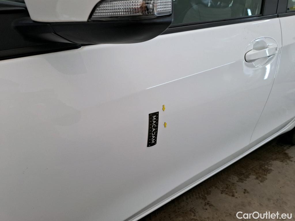  Toyota  Yaris TOYOTA  Hybride 5p Berline 1.5 VVT-I HYBRID France Business #5