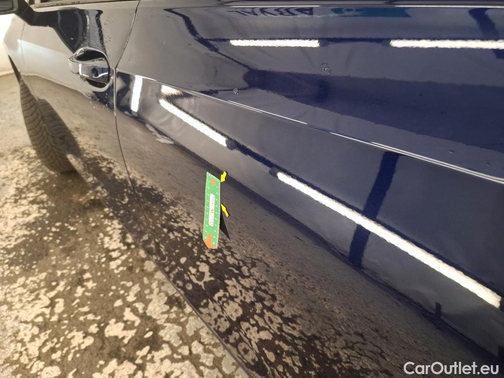  Volkswagen  Golf  VOLKSWAGEN / 2020 / 5P / Berline 1.0 eTSI OPF 110 DSG7 Life Business #8